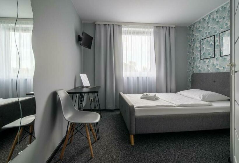 هتل Noclegi Stop And Sleep Zgorzelec