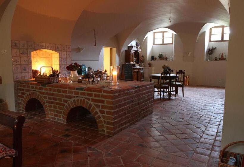 فندق Pałac Nakomiady