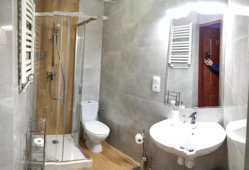 فندق Pensjonat Zamek Dersława