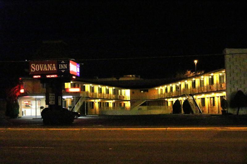 Отель Sovana Inn