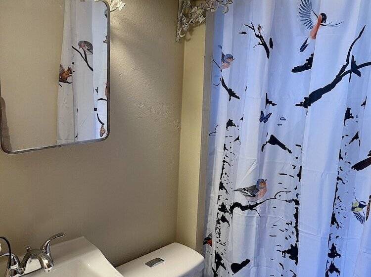 فندق Stoney River Lodge