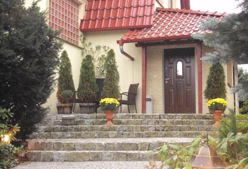 هتل Villa Jaśmin