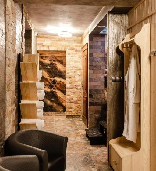 هتل Villa Magnat Spa, Jacuzzi, Sauna, Tężnia Solankowa