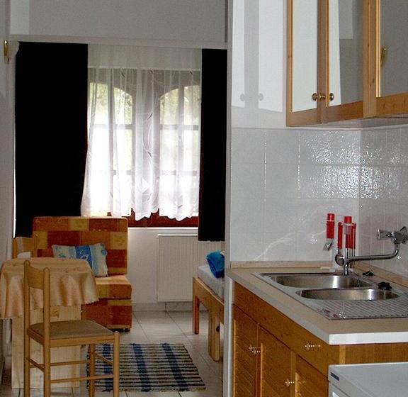 Róza Hotel és Apartmanház