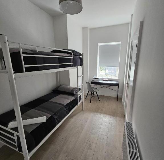 호스텔 Room In Dublin 8 / Cosy House