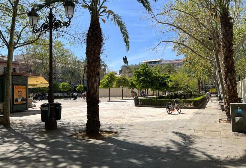 تختخواب و صبحانه Atico Catedral   Aloha Sevilla