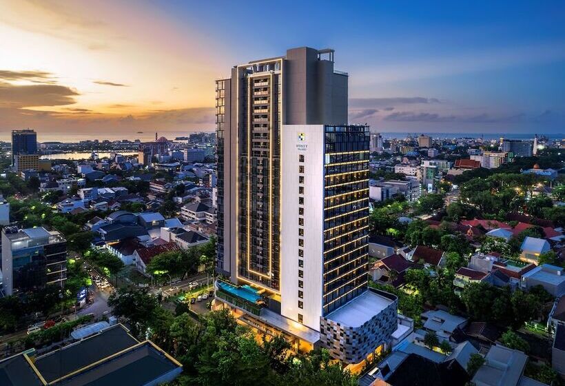 هتل Hyatt Place Makassar
