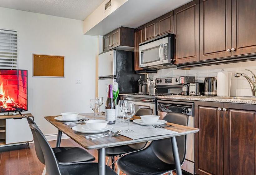 هتل Rs Boutique Suites   Fort York