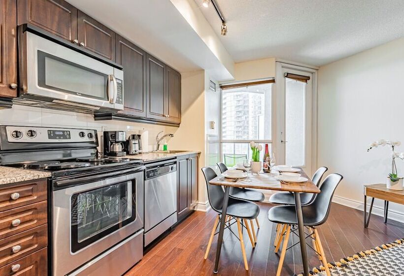 هتل Rs Boutique Suites   Fort York