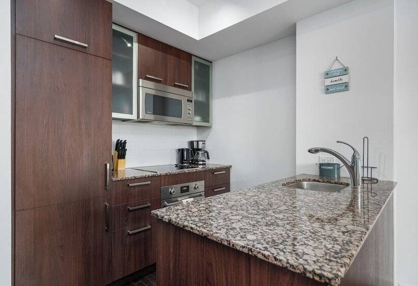 هتل Rs Boutique Suites   Fort York