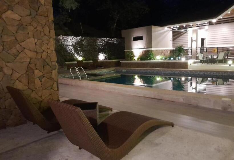 هتل Villa Minerva Ecofarm & Beach Resort