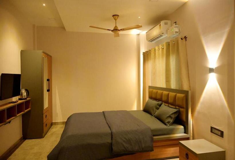 پانسیون Kesar Nivas Luxury Guest House