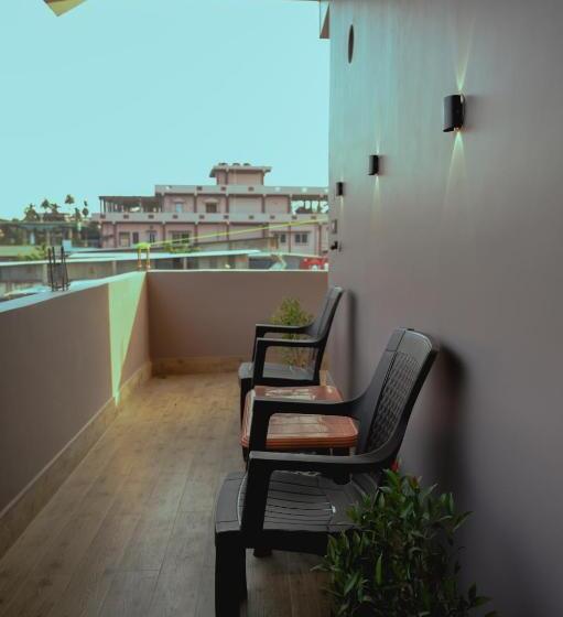 پانسیون Kesar Nivas Luxury Guest House