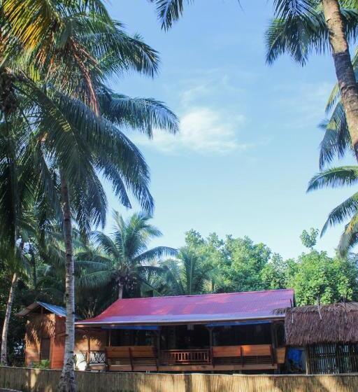 پانسیون Toro Simalatcat Surfcamp