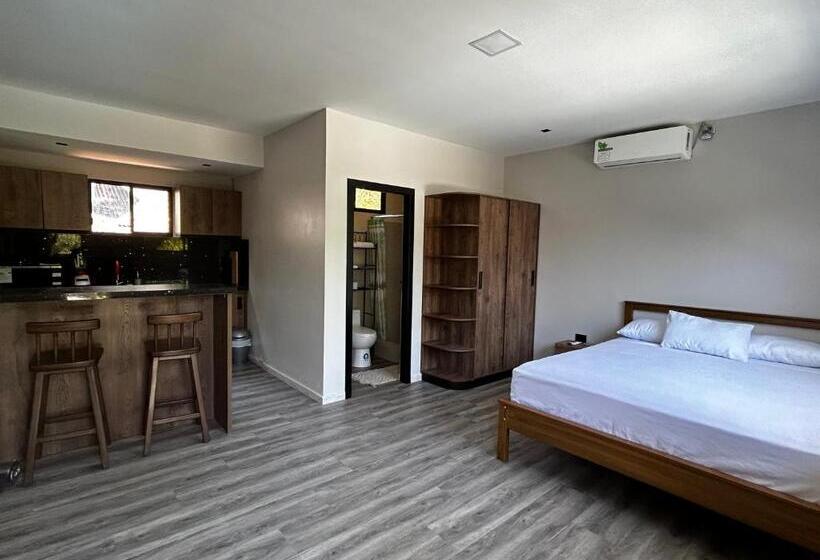 هتل Ocean Drive Lodge