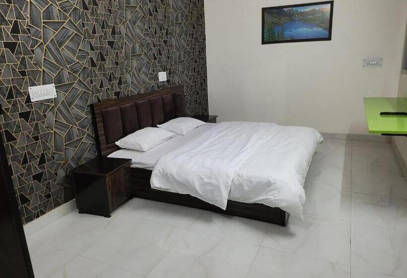 فندق Vrindavan Ratnagiri