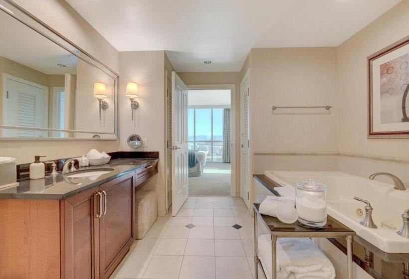 Luxe 1br 2bth Suite Mgm Signature Balcony