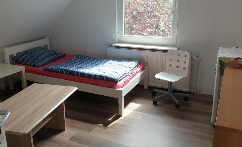 Пансион Monteur Zimmer Häger