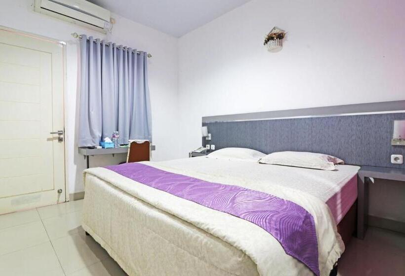 پانسیون Paus Guest House Pekanbaru