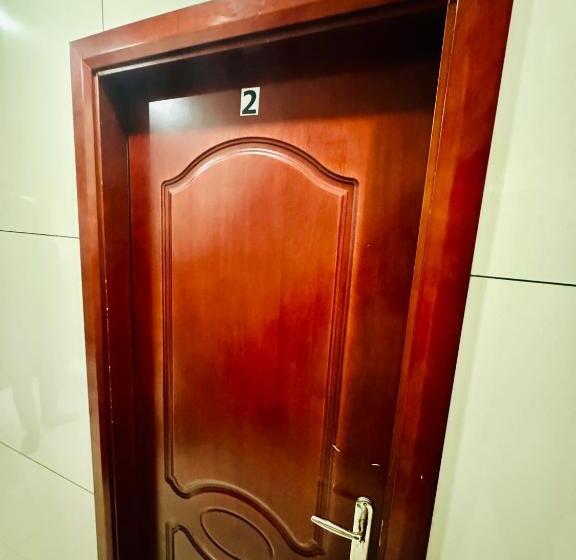 تختخواب و صبحانه The Great Falcon Accommodation