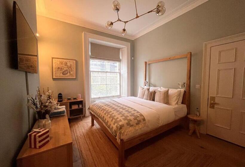 هتل Lido Townhouse