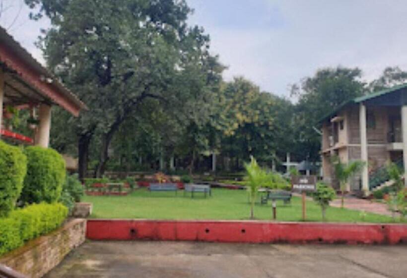 酒店 Mpt Jungle Camp, Panna