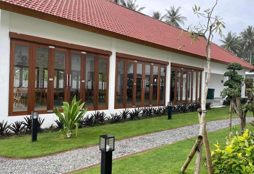 هتل Rejuvenate Resort And Restaurant