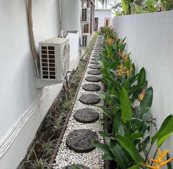 هتل Rejuvenate Resort And Restaurant