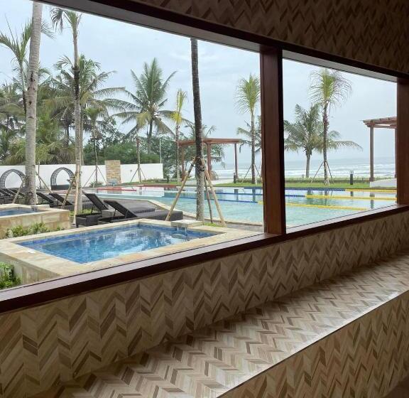 هتل Rejuvenate Resort And Restaurant