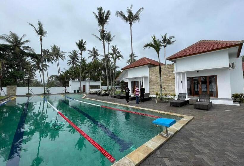 هتل Rejuvenate Resort And Restaurant
