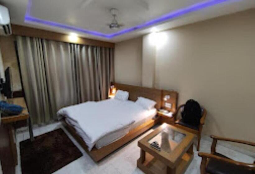 호텔 Shar Inn Balrampur