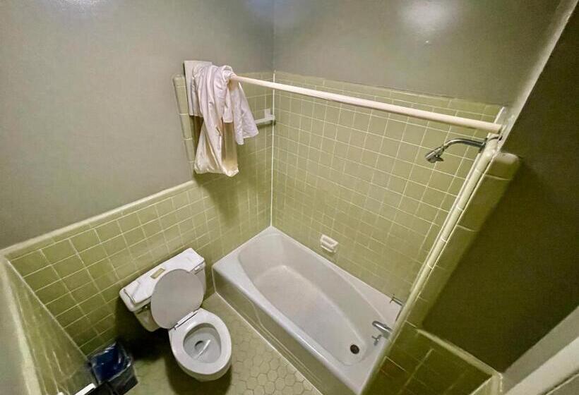 Imperial Motel