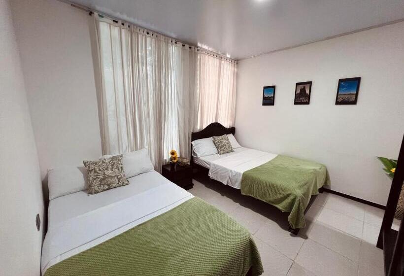 پانسیون Casa Cabieles Hostal