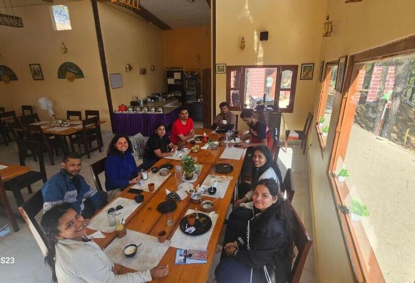 אתר נופש Shiv Forest Villas