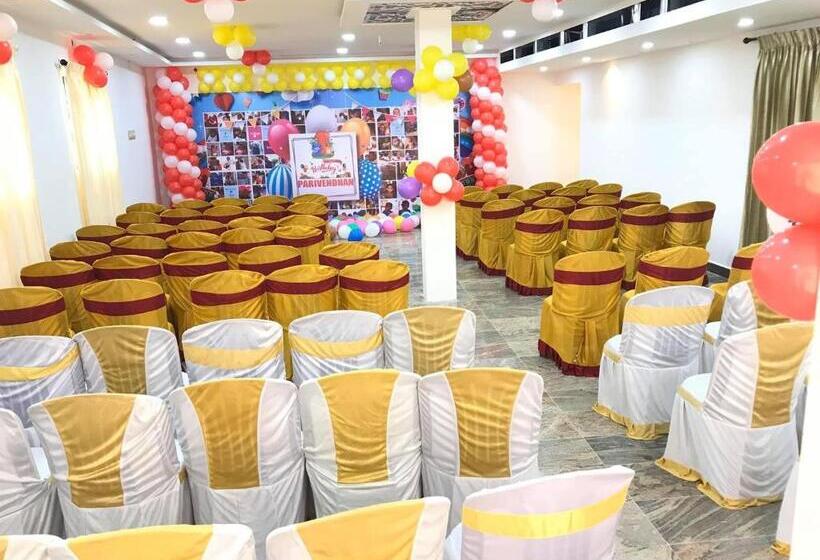 호스텔 Sri Mookambika Mini Hall Group Stay