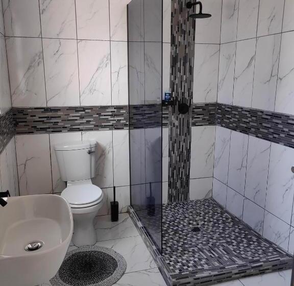 ベッドアンドブレックファースト Back Of The Moon Guesthouse