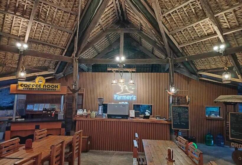 مبيت وإفطار Farmer’s Cafe Villas