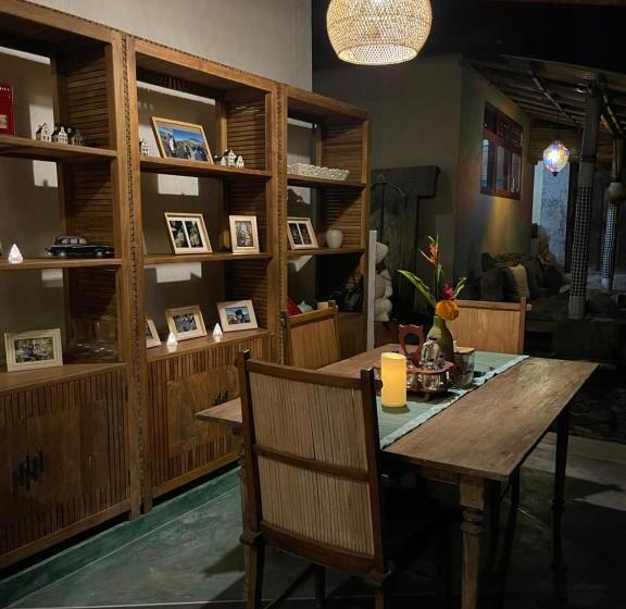 مبيت وإفطار Oemah Gebagan 78 Pertiwi Room