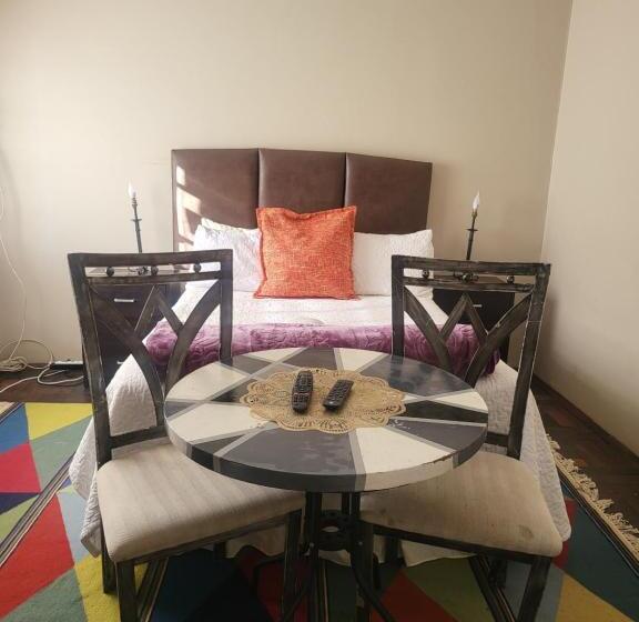 تختخواب و صبحانه The Signature Venue And Guesthouse