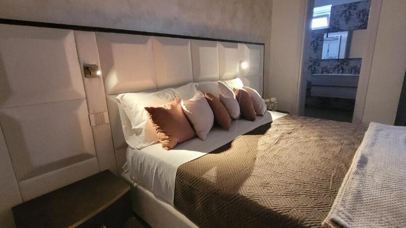 تختخواب و صبحانه Villa Nasti Luxury Bed Taurasi Room