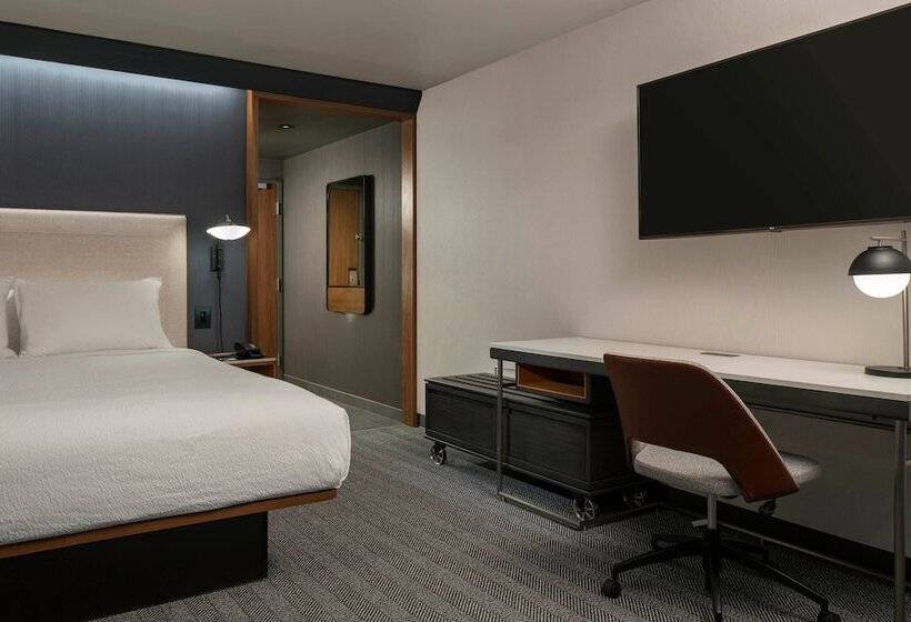 هتل Courtyard By Marriott Modesto North