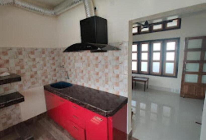 فندق Joyable Homestay , Guwahati