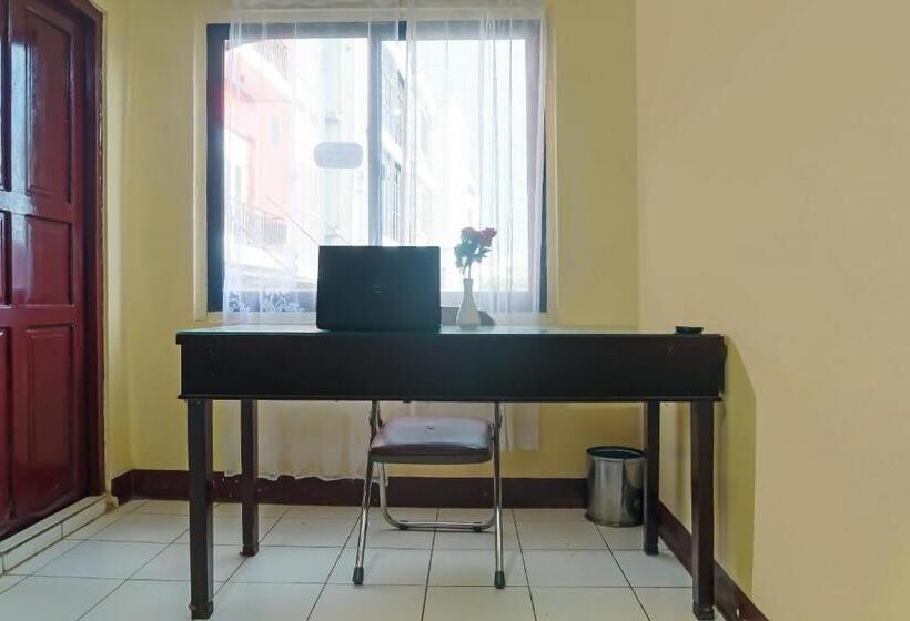 هتل Oyo 93523 Penginapan Laras Paminggir