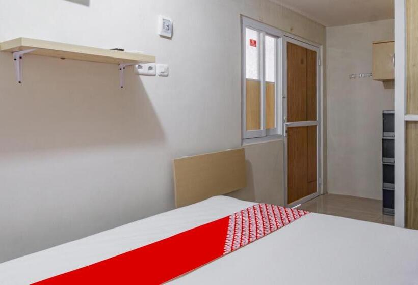 فندق Oyo 93526 Cut Nyadin Syariah