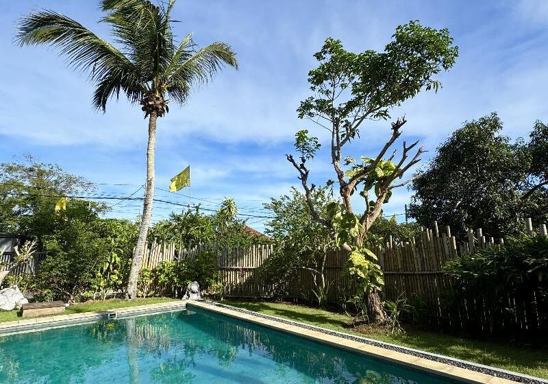هتل Pondok Sentana Guest House
