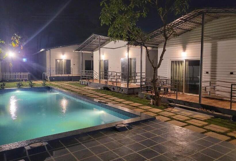 هتل Rashiva Resort