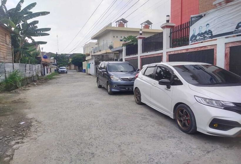 هتل Spot On 93478 Amanda Residence Syariah