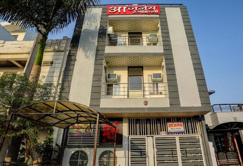 هتل O Aanjaney Residency