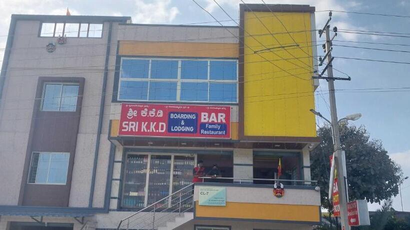酒店 Spot On Sri Kkd Boarding & Lodging