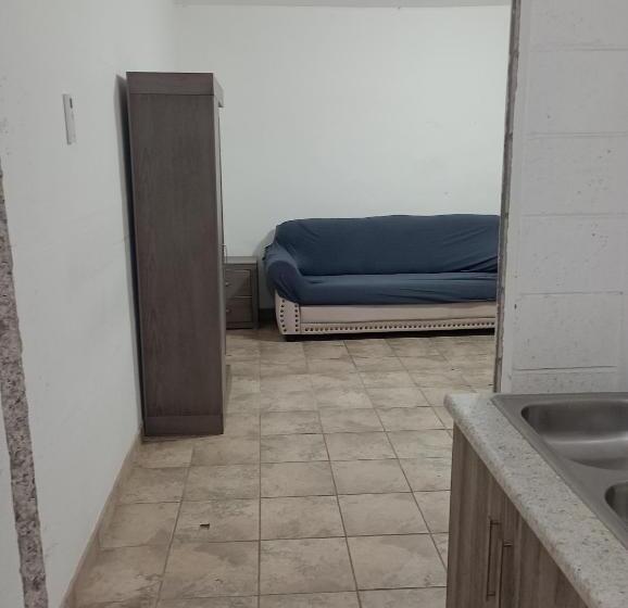 پانسیون Apartamento Puente Del Zorro